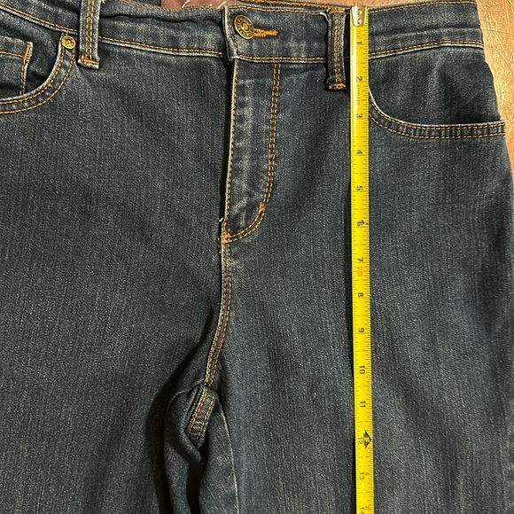Size 6 Gloria Vanderbilt jeans - Amanda cut - Picture 12 of 12